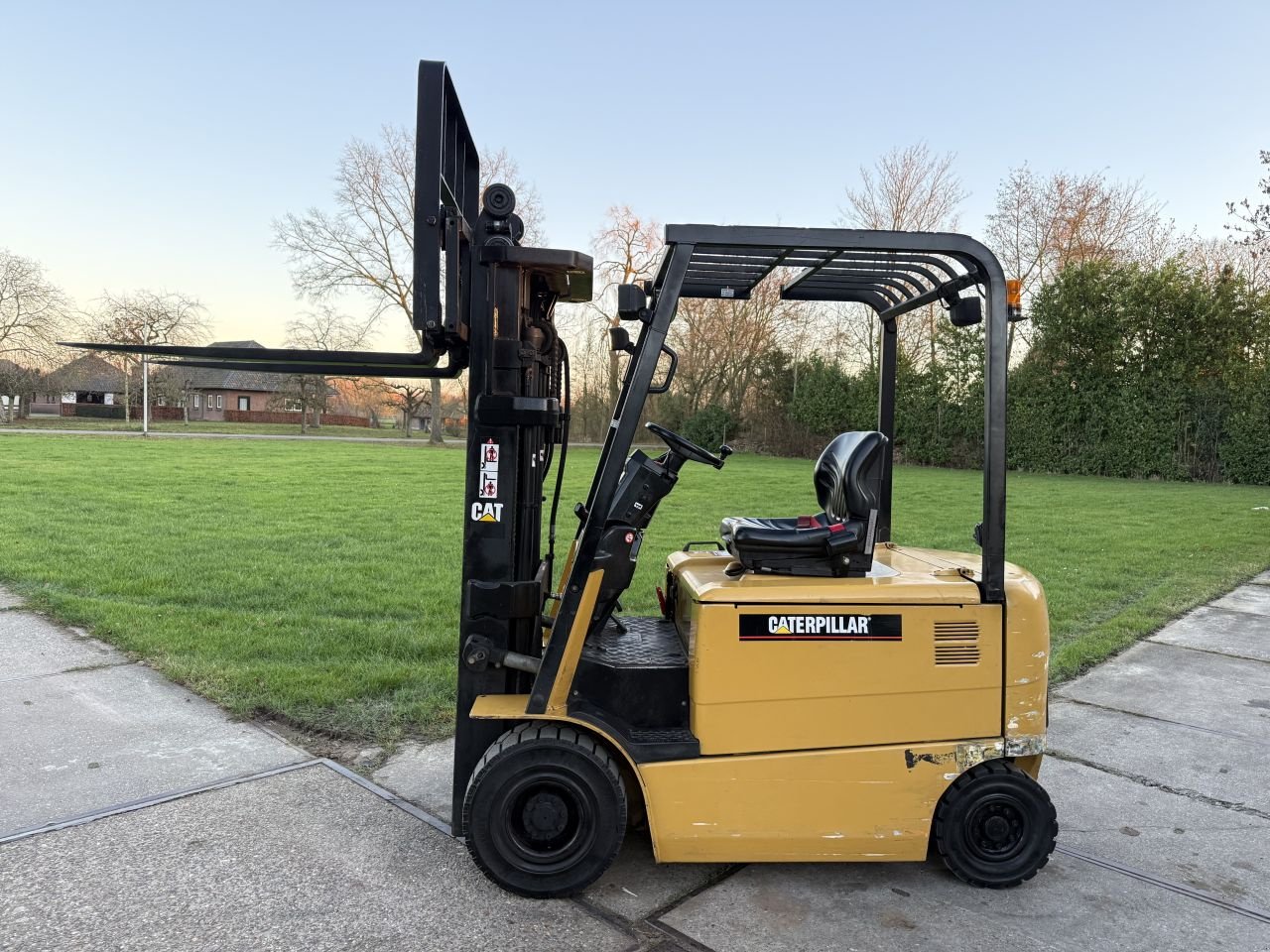 Frontstapler del tipo Sonstige -, Gebrauchtmaschine en Hoenzadriel (Imagen 1)