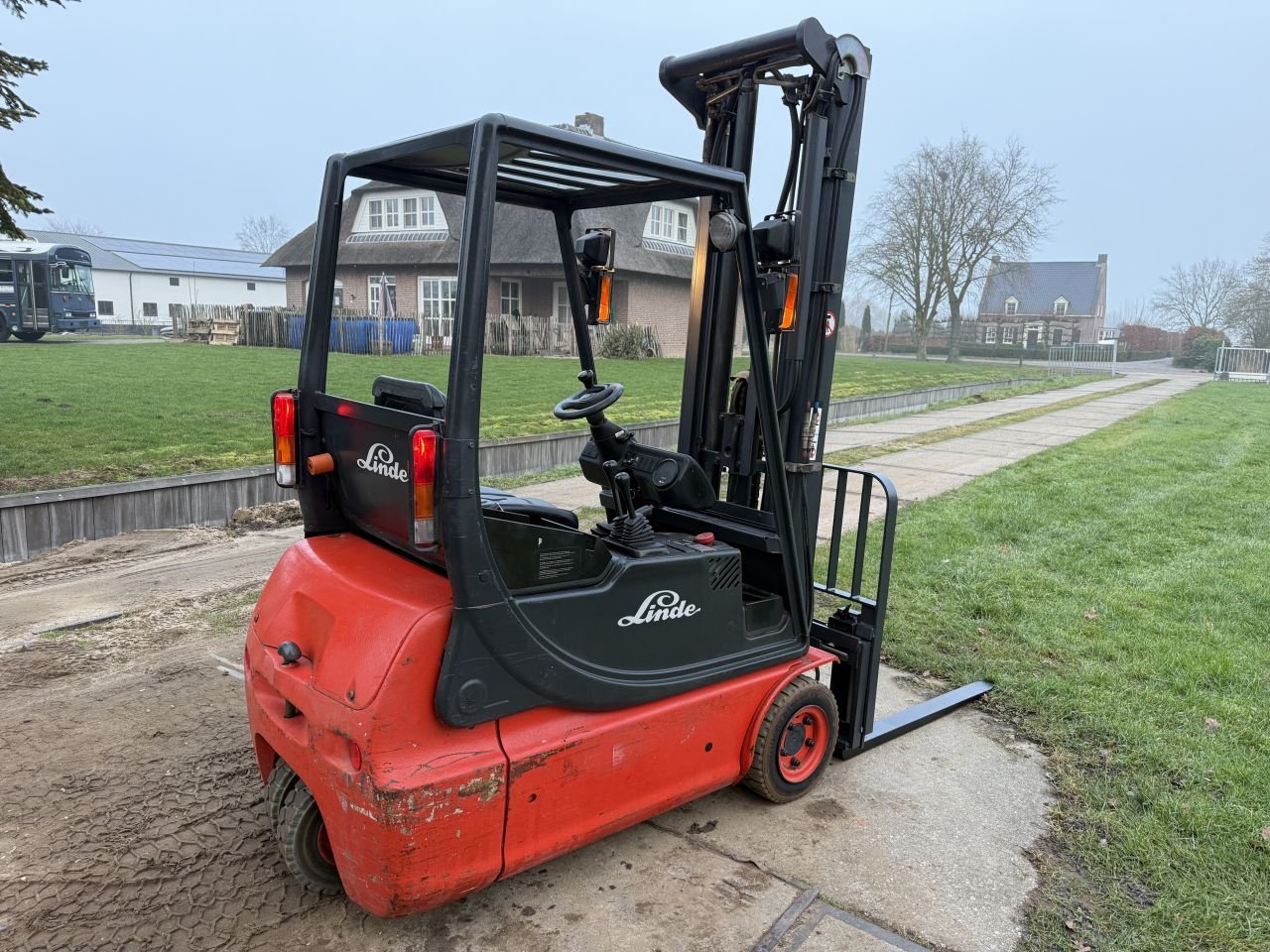 Frontstapler van het type Sonstige -, Gebrauchtmaschine in Hoenzadriel (Foto 4)