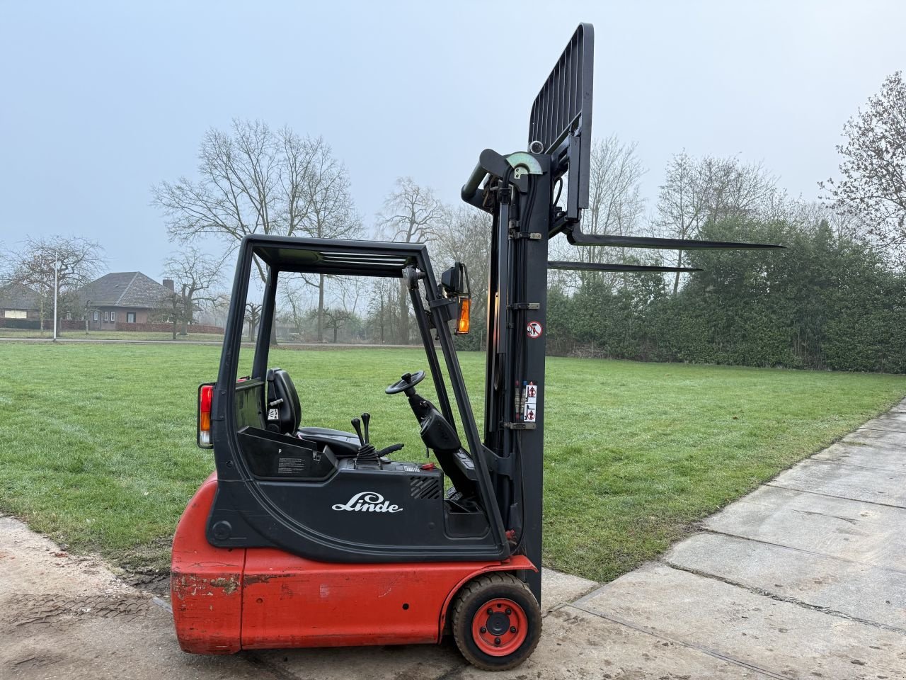 Frontstapler van het type Sonstige -, Gebrauchtmaschine in Hoenzadriel (Foto 2)