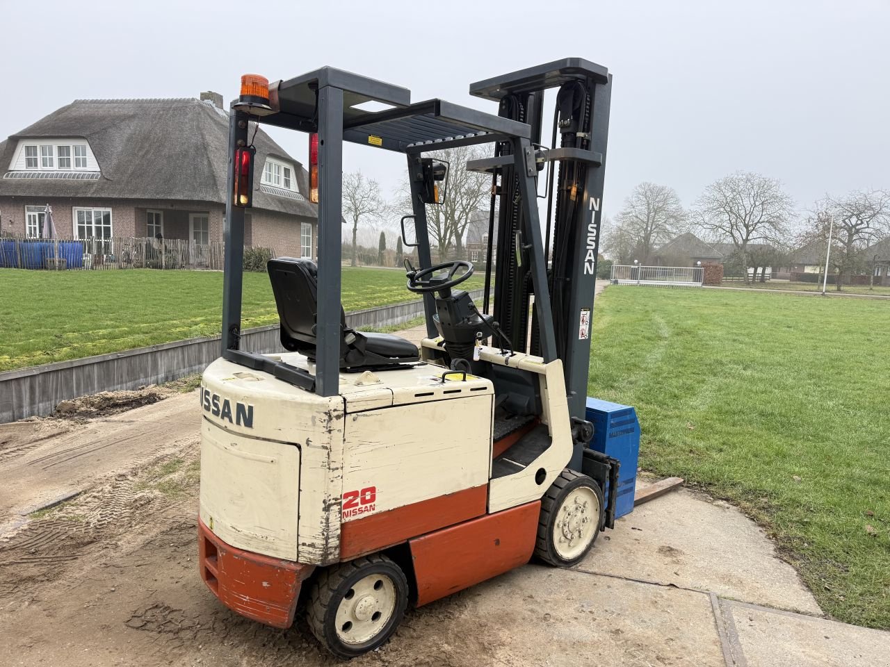 Frontstapler типа Sonstige -, Gebrauchtmaschine в Hoenzadriel (Фотография 1)