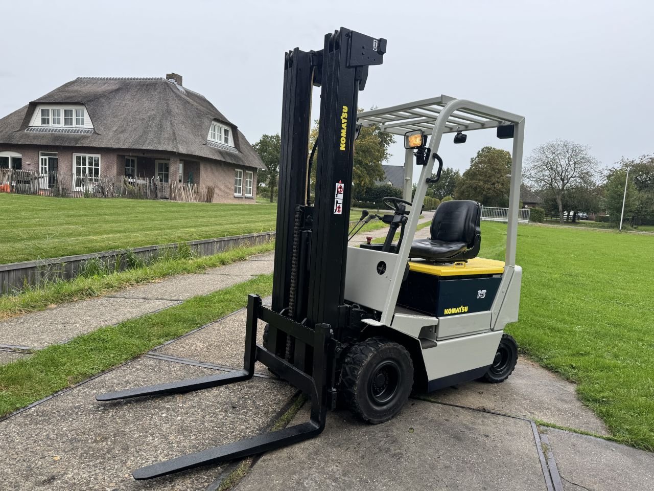 Frontstapler типа Sonstige -, Gebrauchtmaschine в Hoenzadriel (Фотография 7)