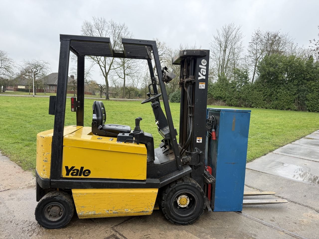 Frontstapler typu Sonstige -, Gebrauchtmaschine v Hoenzadriel (Obrázok 4)