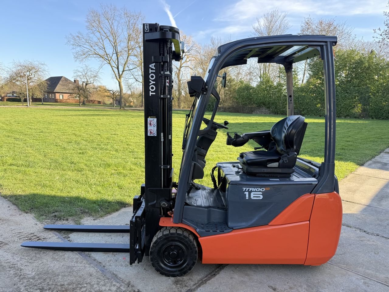 Frontstapler des Typs Sonstige -, Gebrauchtmaschine in Hoenzadriel (Bild 3)