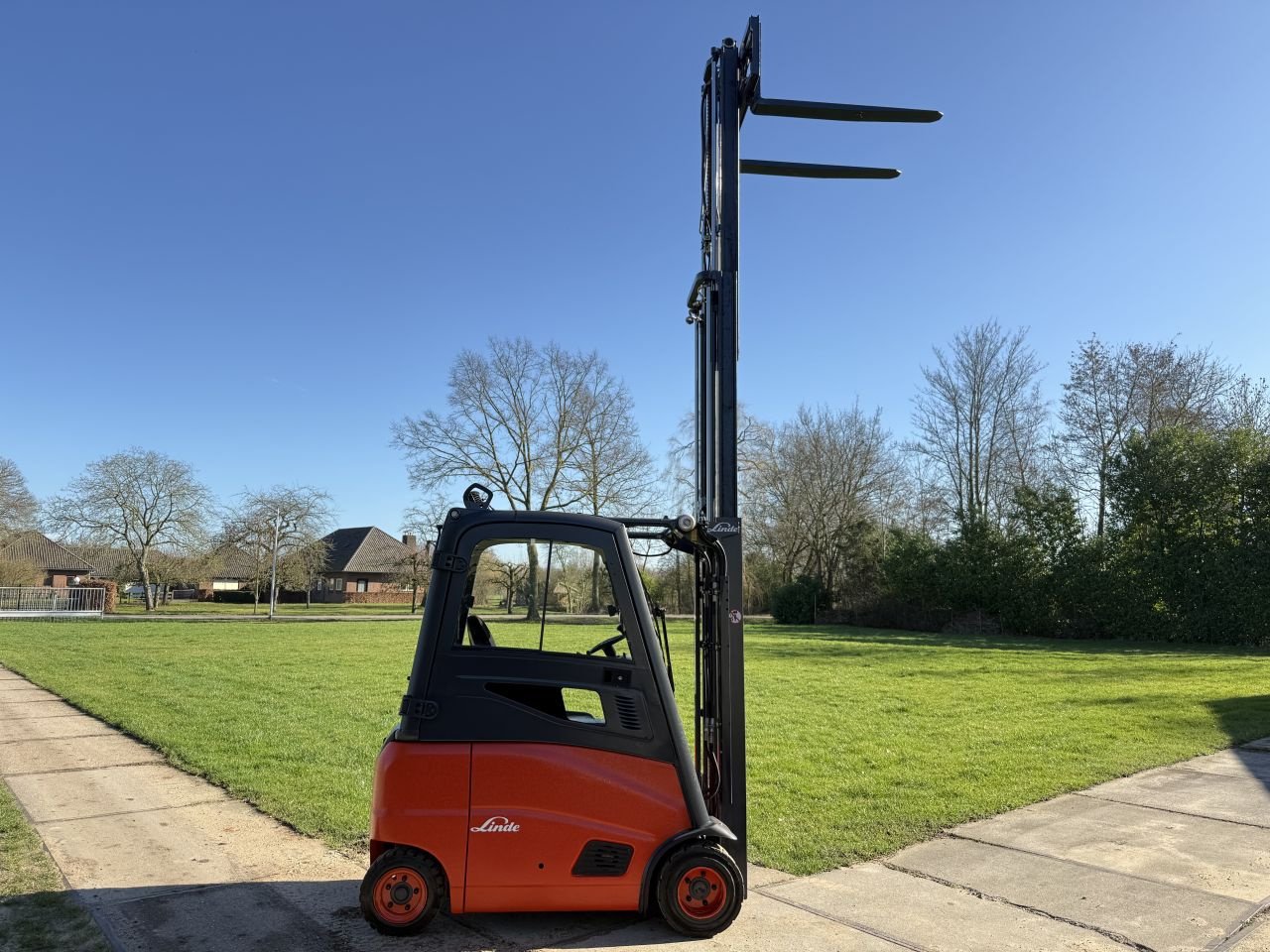 Frontstapler des Typs Sonstige -, Gebrauchtmaschine in Hoenzadriel (Bild 9)