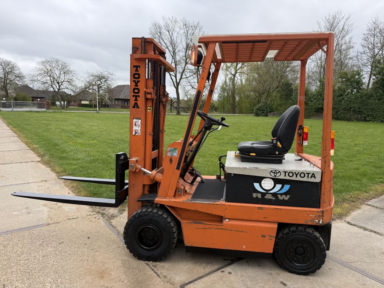 Frontstapler van het type Sonstige -, Gebrauchtmaschine in Hoenzadriel (Foto 1)