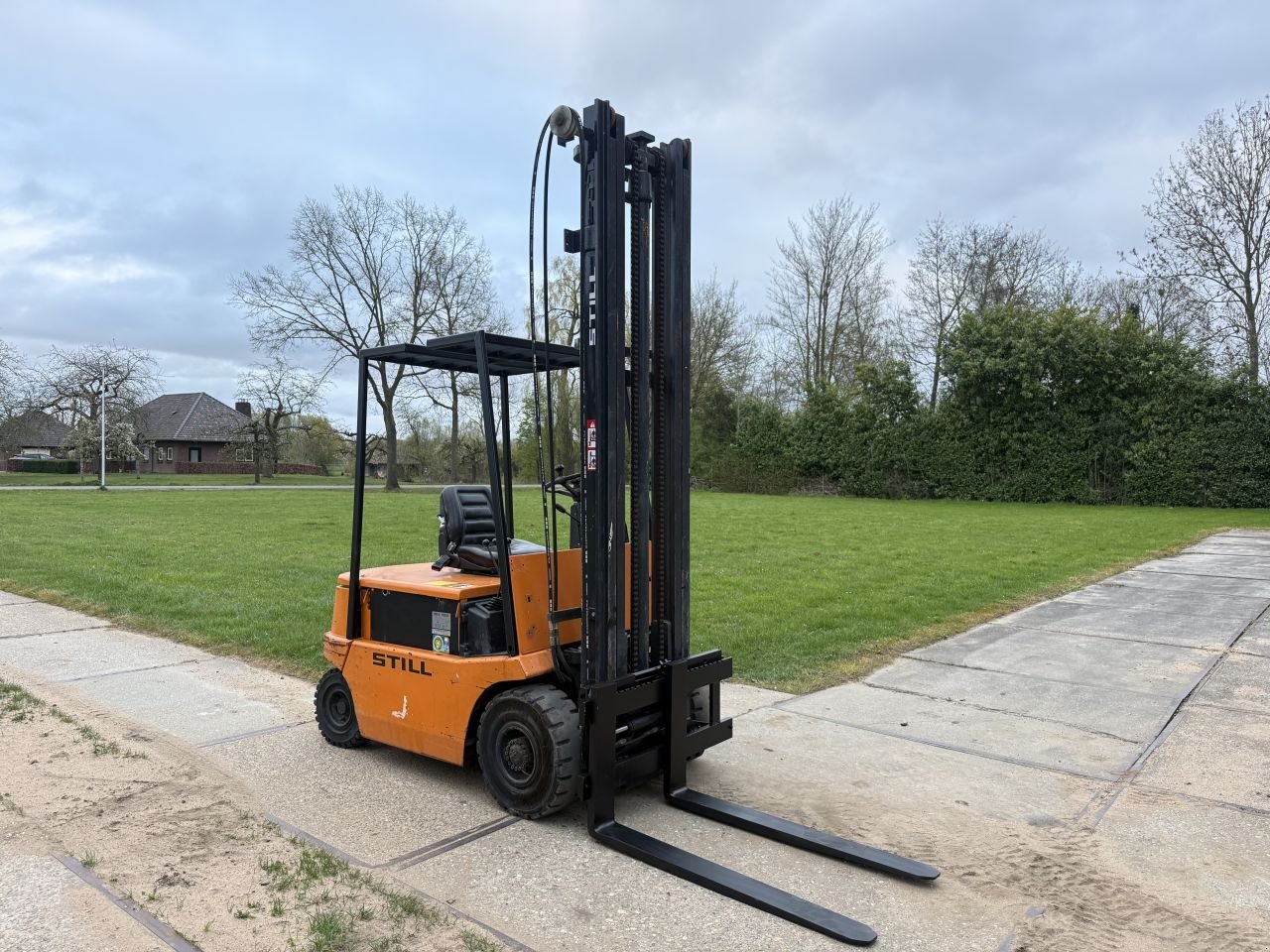 Frontstapler van het type Sonstige -, Gebrauchtmaschine in Hoenzadriel (Foto 5)