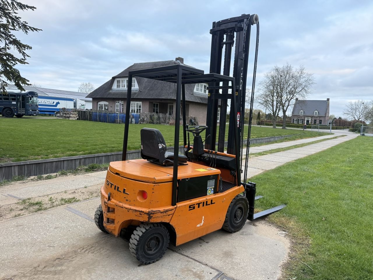 Frontstapler van het type Sonstige -, Gebrauchtmaschine in Hoenzadriel (Foto 4)