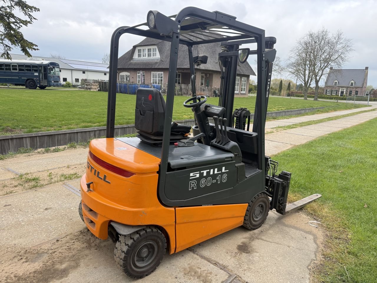 Frontstapler del tipo Sonstige -, Gebrauchtmaschine In Hoenzadriel (Immagine 4)