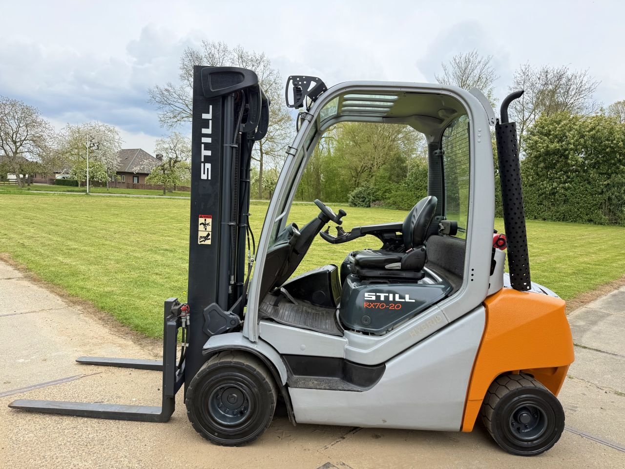 Frontstapler типа Sonstige -, Gebrauchtmaschine в Hoenzadriel (Фотография 3)