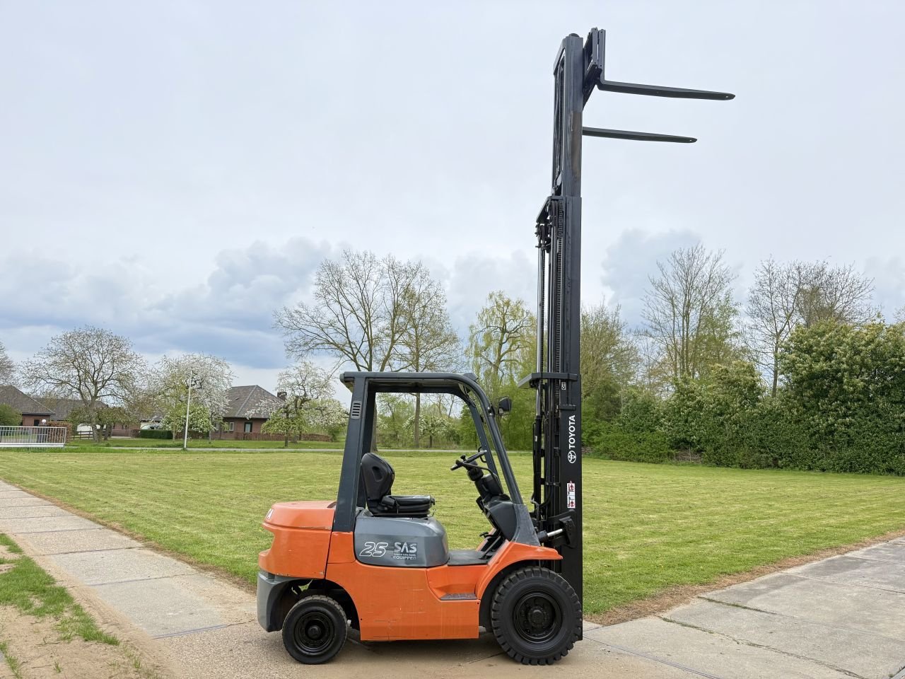 Frontstapler типа Sonstige -, Gebrauchtmaschine в Hoenzadriel (Фотография 9)