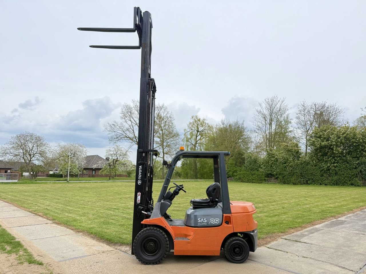 Frontstapler типа Sonstige -, Gebrauchtmaschine в Hoenzadriel (Фотография 8)