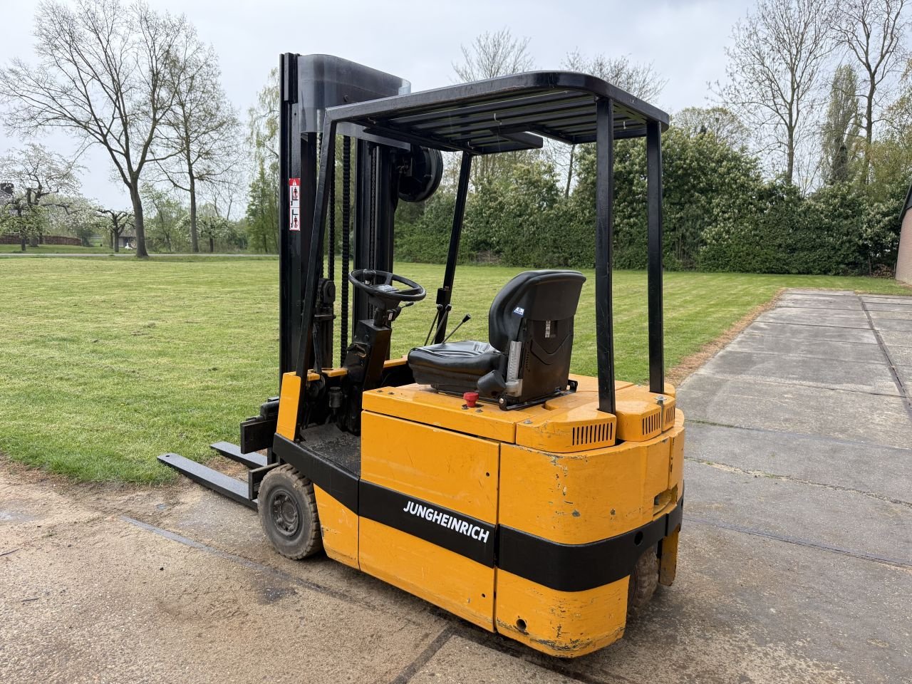 Frontstapler от тип Sonstige -, Gebrauchtmaschine в Hoenzadriel (Снимка 5)