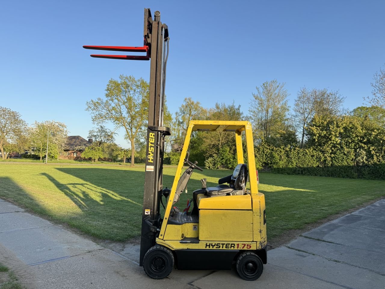 Frontstapler типа Sonstige -, Gebrauchtmaschine в Hoenzadriel (Фотография 9)