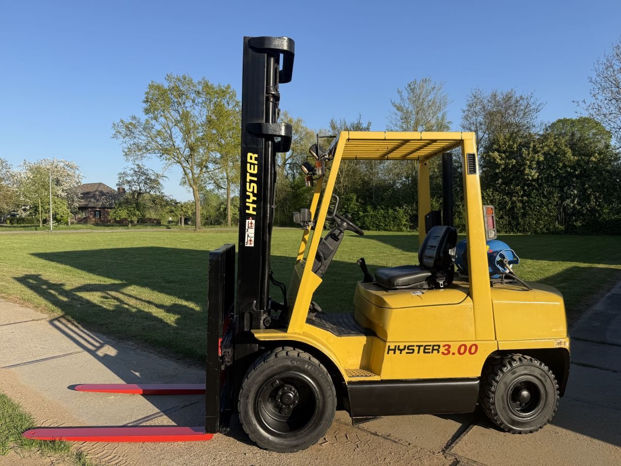 Frontstapler типа Sonstige -, Gebrauchtmaschine в Hoenzadriel (Фотография 3)