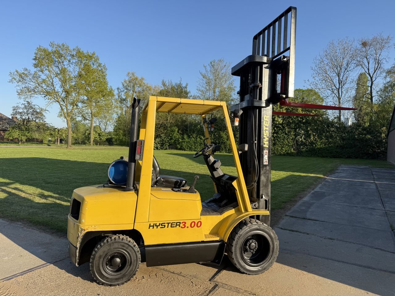 Frontstapler типа Sonstige -, Gebrauchtmaschine в Hoenzadriel (Фотография 2)