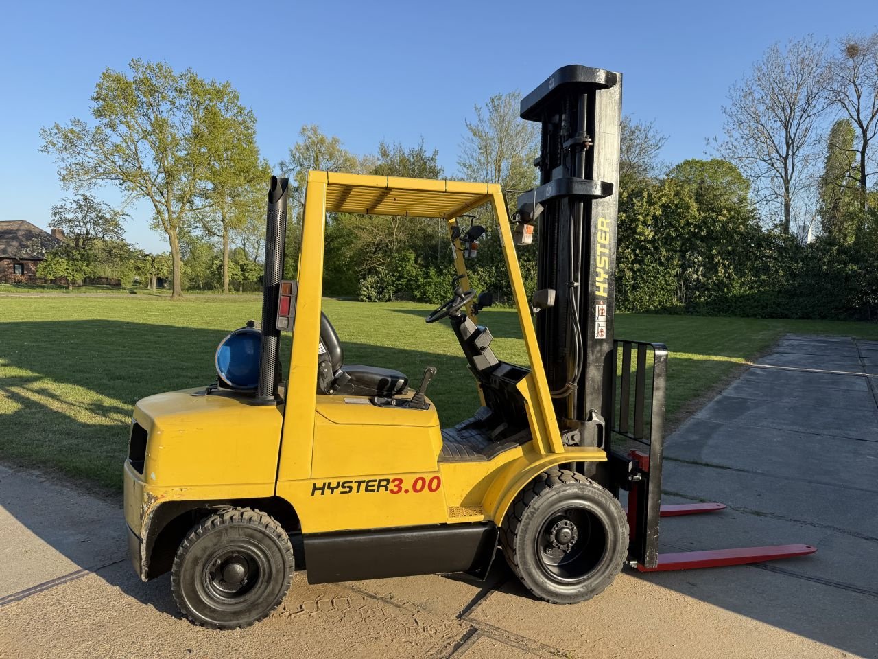 Frontstapler типа Sonstige -, Gebrauchtmaschine в Hoenzadriel (Фотография 4)