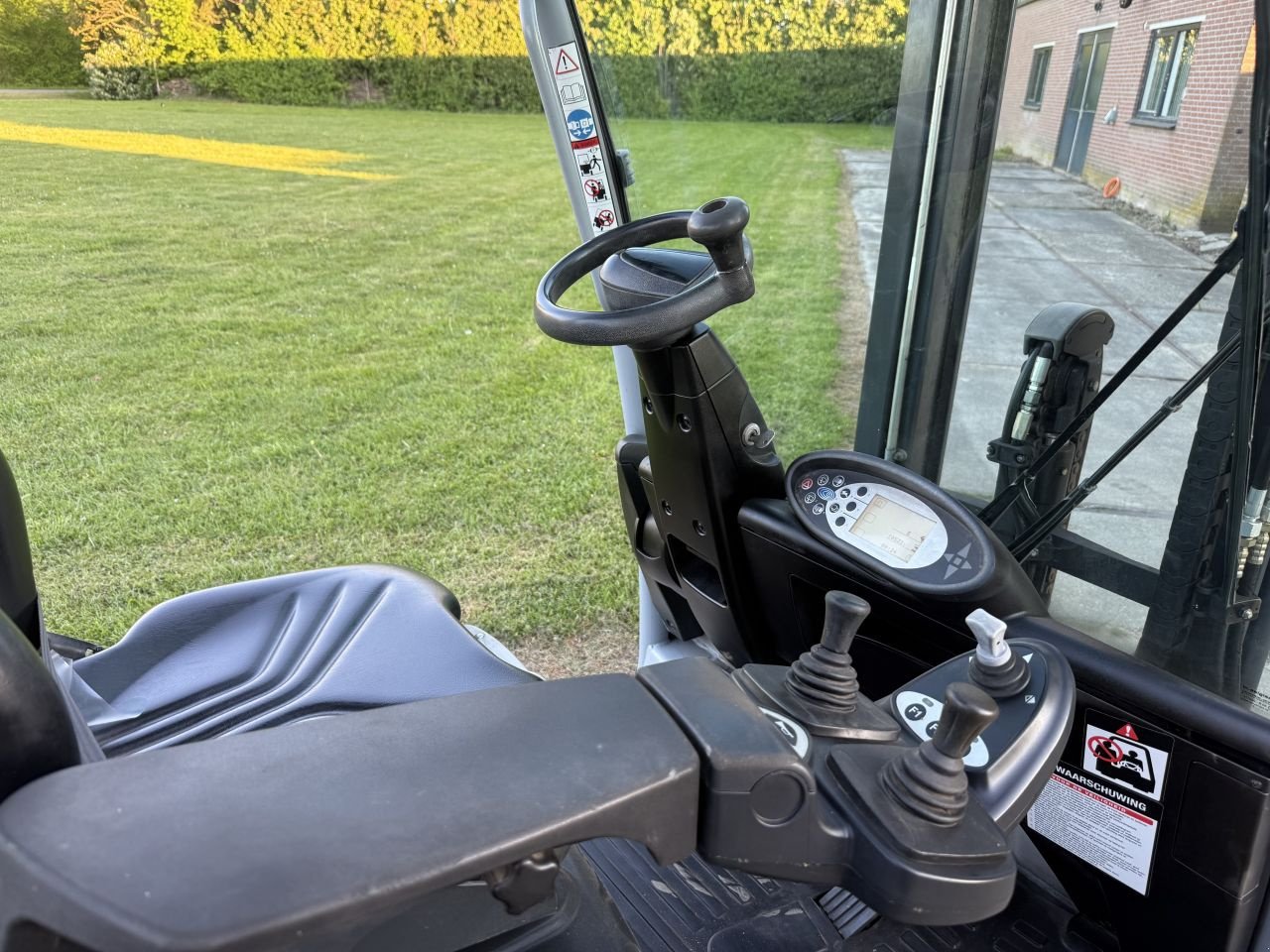 Frontstapler typu Sonstige -, Gebrauchtmaschine v Hoenzadriel (Obrázok 11)