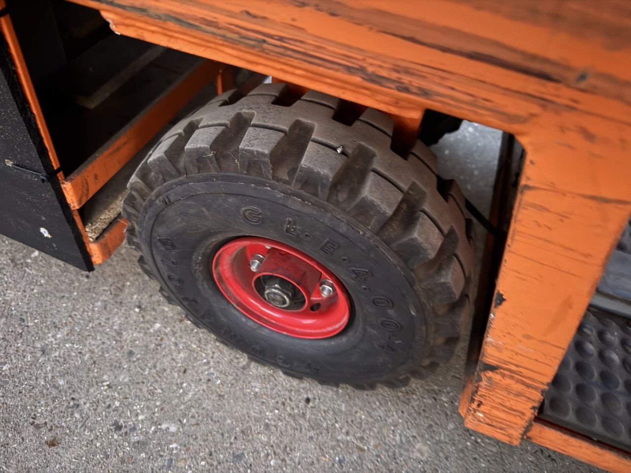 Frontstapler типа Sonstige -, Gebrauchtmaschine в Hoenzadriel (Фотография 10)