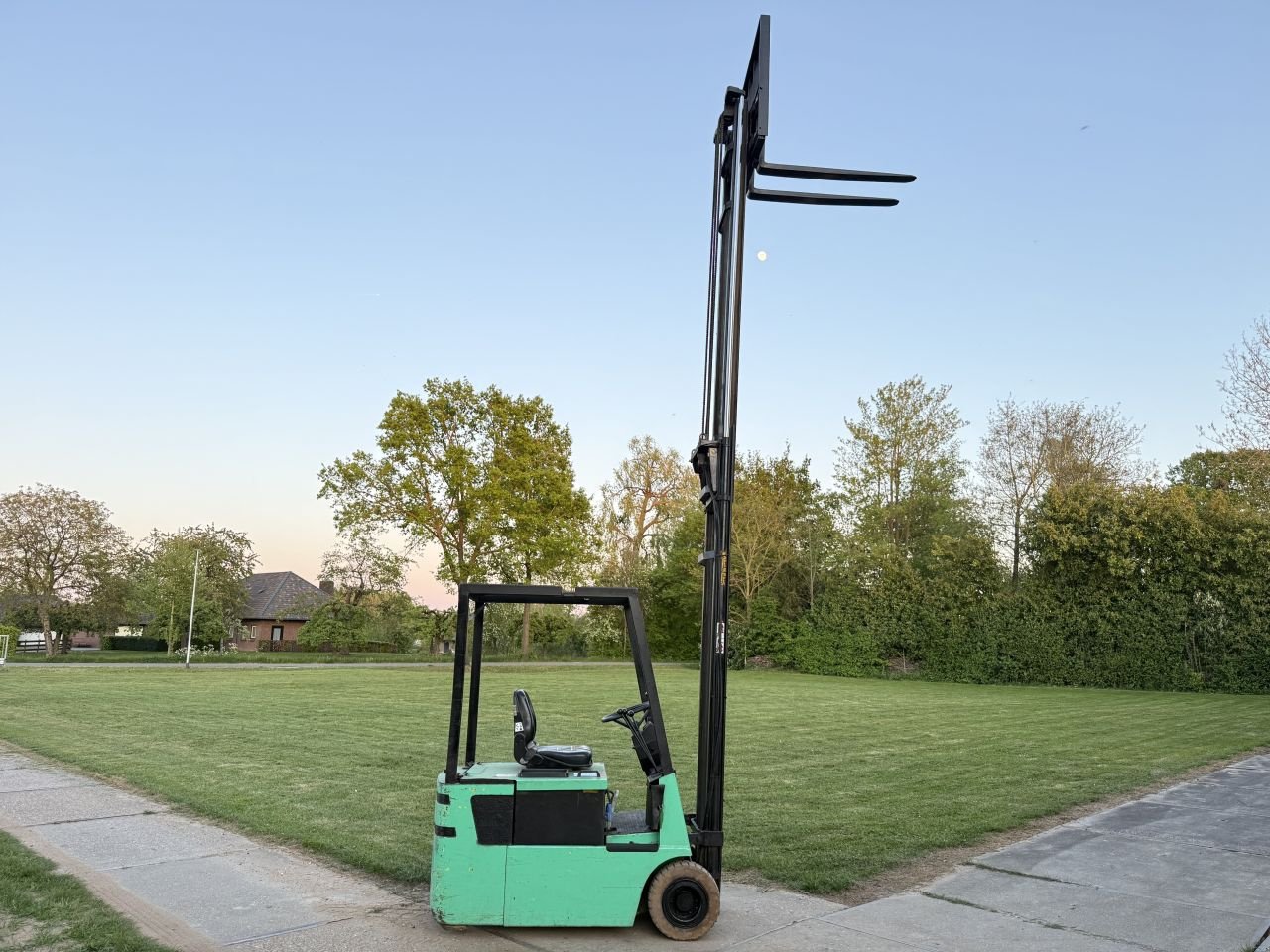 Frontstapler του τύπου Sonstige -, Gebrauchtmaschine σε Hoenzadriel (Φωτογραφία 7)