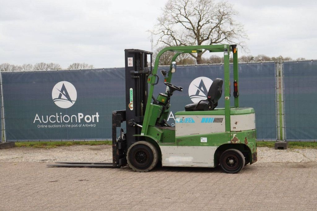 Frontstapler of the type Sonstige Artison FB 25, Gebrauchtmaschine in Antwerpen (Picture 3)