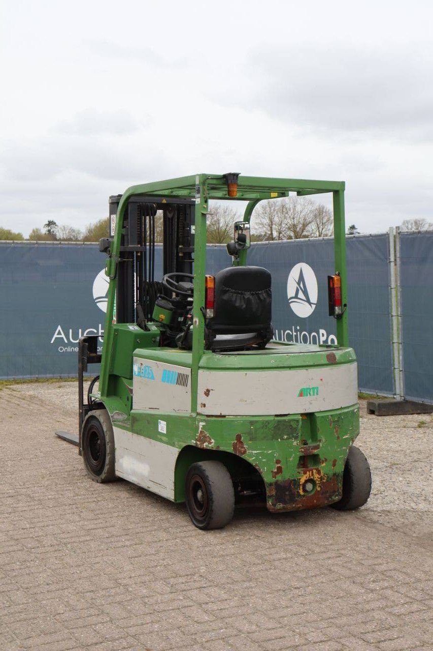 Frontstapler of the type Sonstige Artison FB 25, Gebrauchtmaschine in Antwerpen (Picture 4)