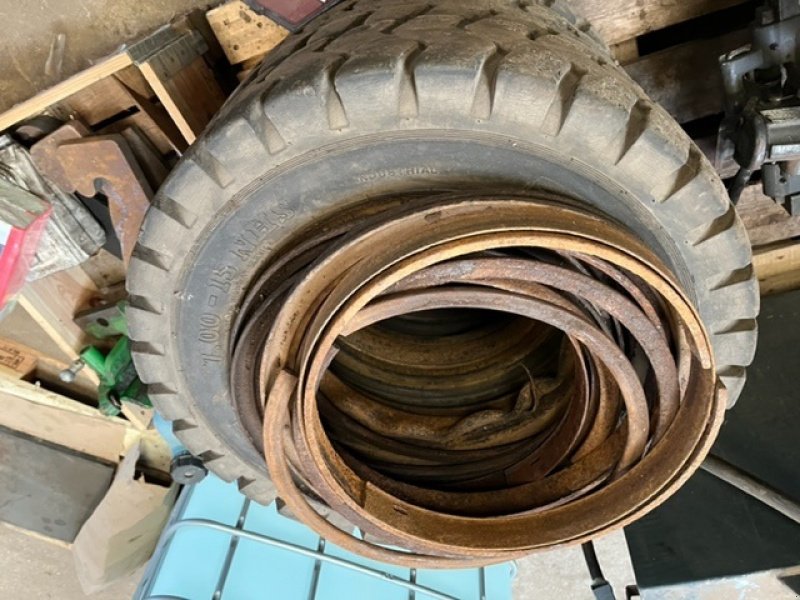 Frontstapler typu Sonstige DÆK 7.00-15 MED SLANGER, Gebrauchtmaschine v Dronninglund (Obrázek 3)