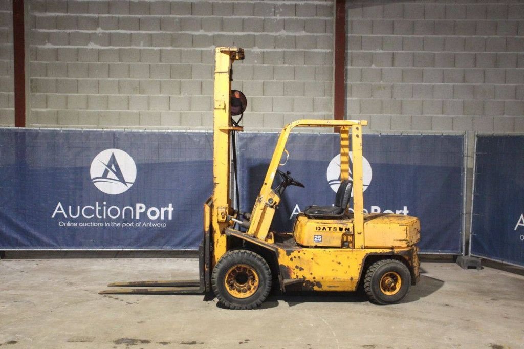 Frontstapler del tipo Sonstige Datsun QF02, Gebrauchtmaschine In Antwerpen (Immagine 2)