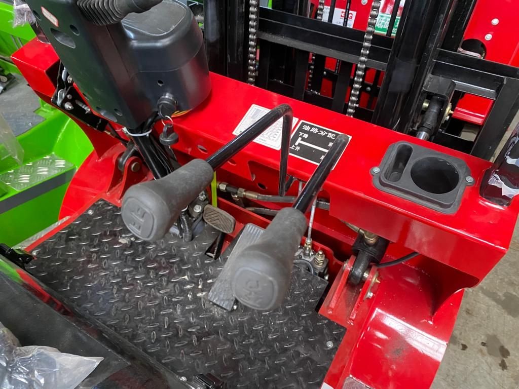 Frontstapler of the type Sonstige EASY LIFT CPD 15, Neumaschine in Velddriel (Picture 8)