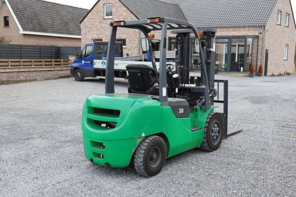 Frontstapler типа Sonstige FD30, Neumaschine в Antwerpen (Фотография 7)