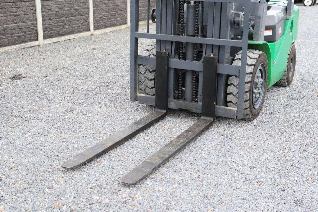 Frontstapler типа Sonstige FD30, Neumaschine в Antwerpen (Фотография 11)