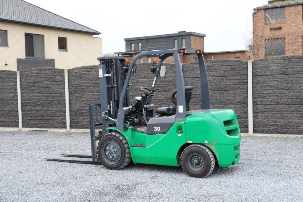 Frontstapler типа Sonstige FD30, Neumaschine в Antwerpen (Фотография 4)