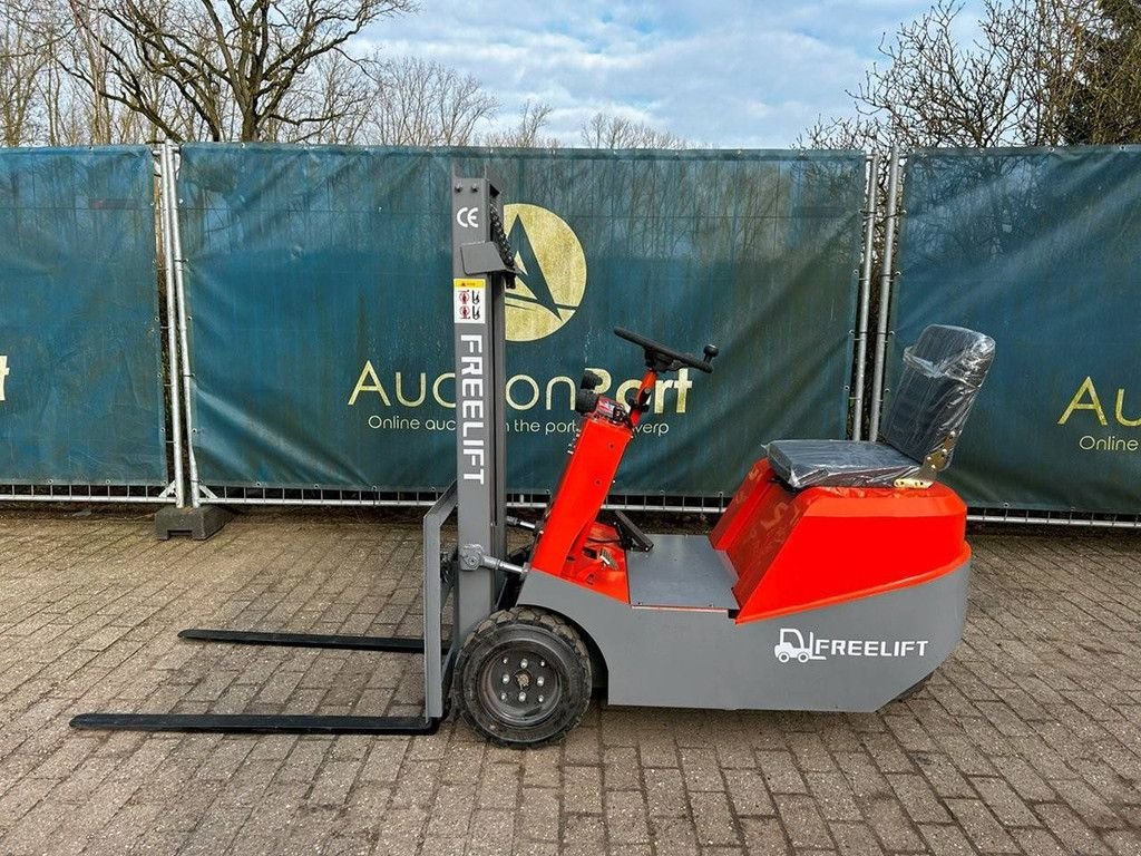 Frontstapler typu Sonstige Freelift CMF05, Neumaschine v Antwerpen (Obrázek 1)