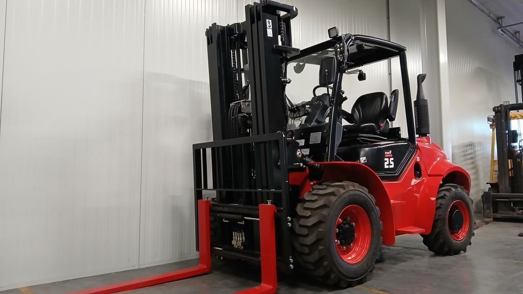 Frontstapler del tipo Sonstige Hangcha CPCD25-XW98C-RT4 4X4 Heftruck, Neumaschine In Barneveld (Immagine 2)