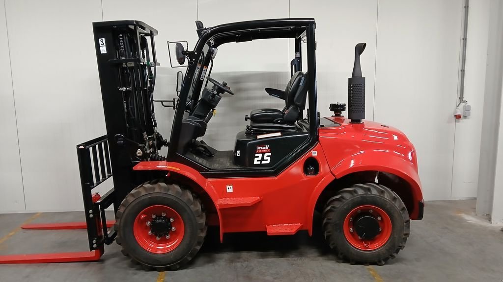 Frontstapler del tipo Sonstige Hangcha CPCD25-XW98C-RT4 4X4 Heftruck, Neumaschine In Barneveld (Immagine 1)