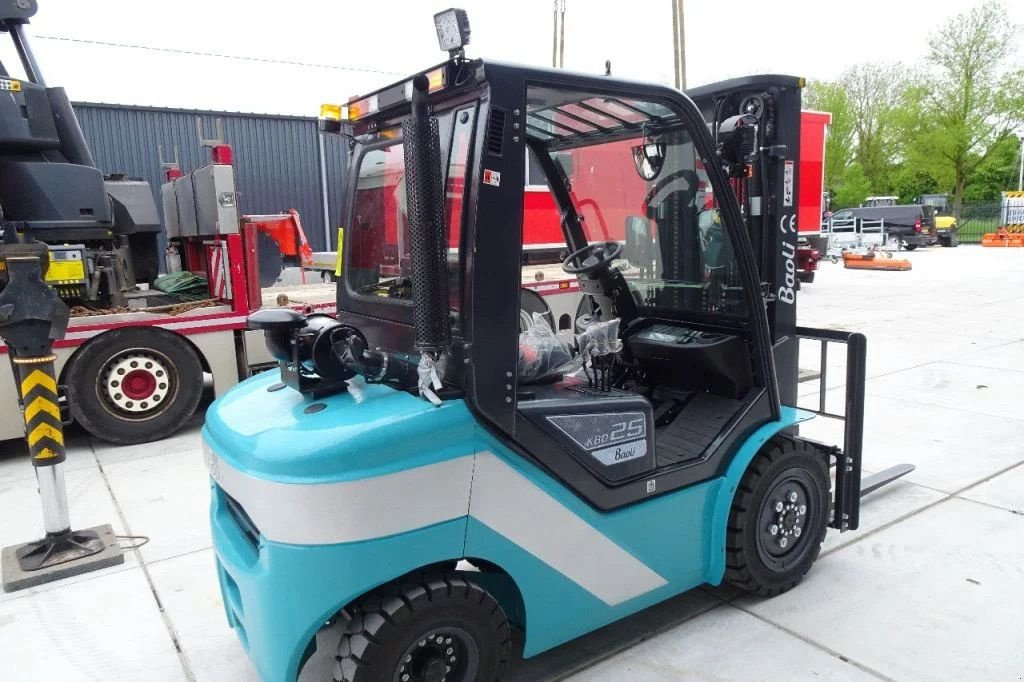 Frontstapler des Typs Sonstige HEFTRUCK Baoli KBD25 Halfcabine ., Neumaschine in Losdorp (Bild 2)
