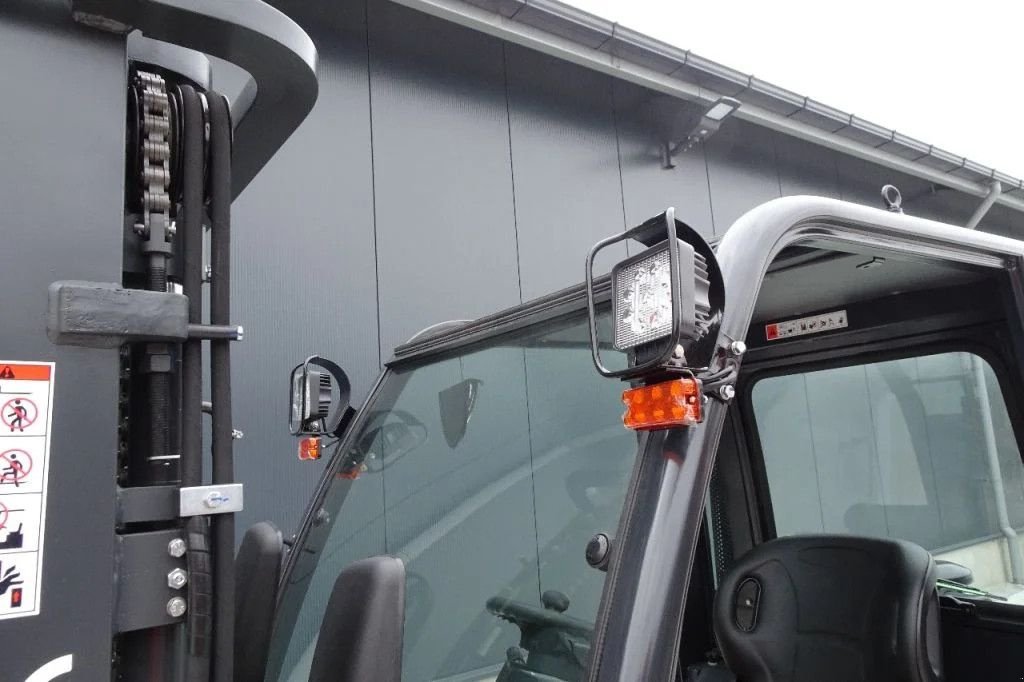 Frontstapler des Typs Sonstige HEFTRUCK Baoli KBD25 Halfcabine ., Neumaschine in Losdorp (Bild 8)