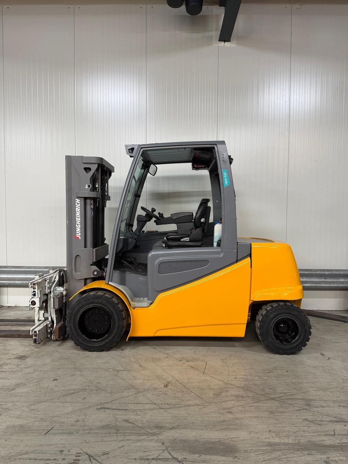 Frontstapler Türe ait Sonstige Jungheirnich EFG 5405, Gebrauchtmaschine içinde Vianen (resim 1)