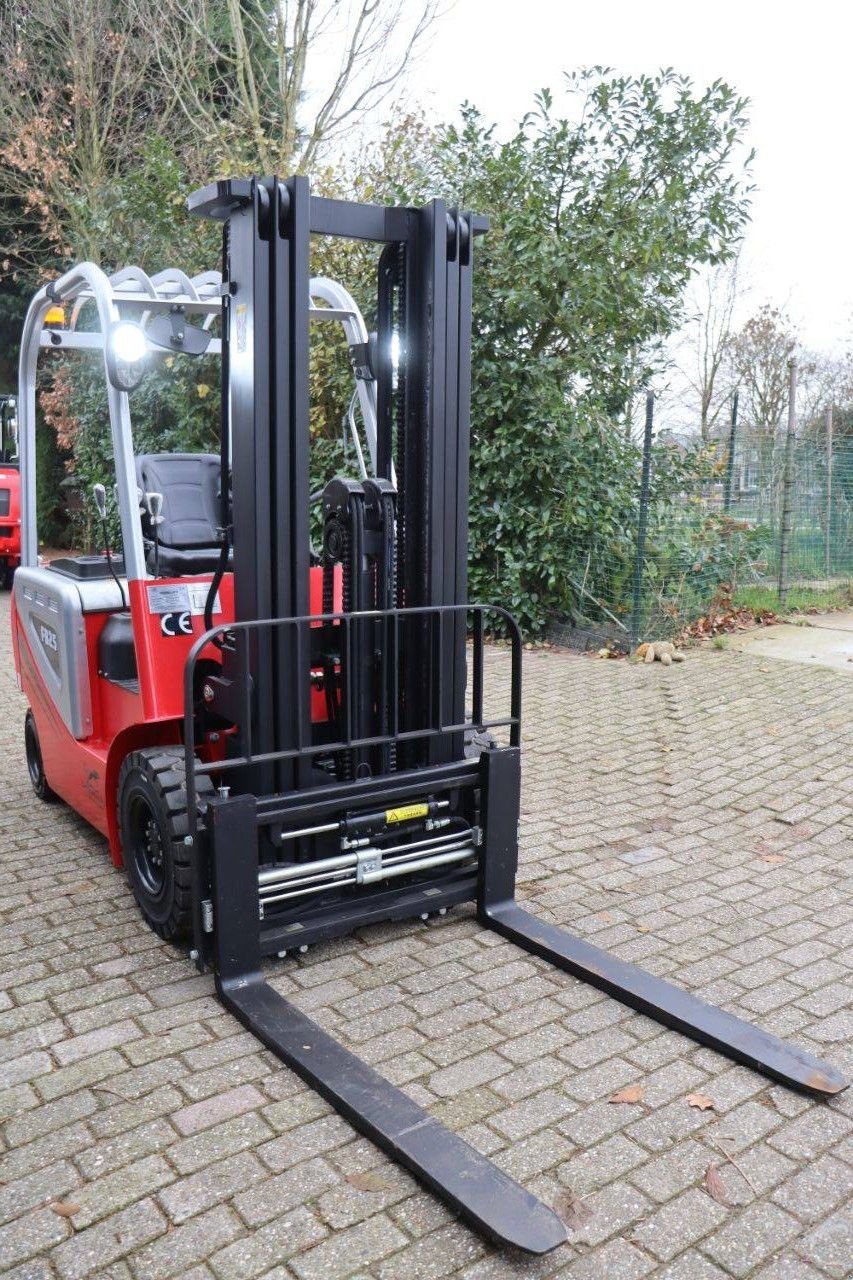 Frontstapler typu Sonstige Landward FB25, Gebrauchtmaschine v Antwerpen (Obrázek 8)