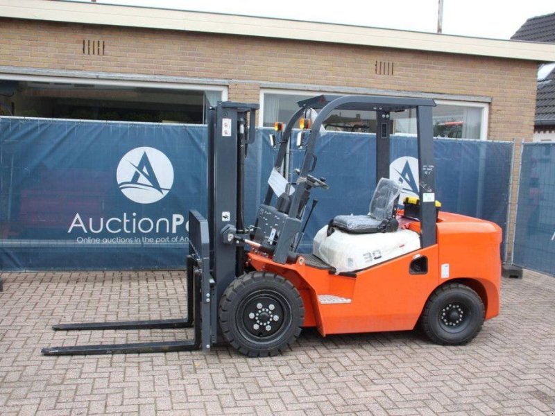 Frontstapler des Typs Sonstige Machpro MP-230PRO, Neumaschine in Antwerpen (Bild 1)