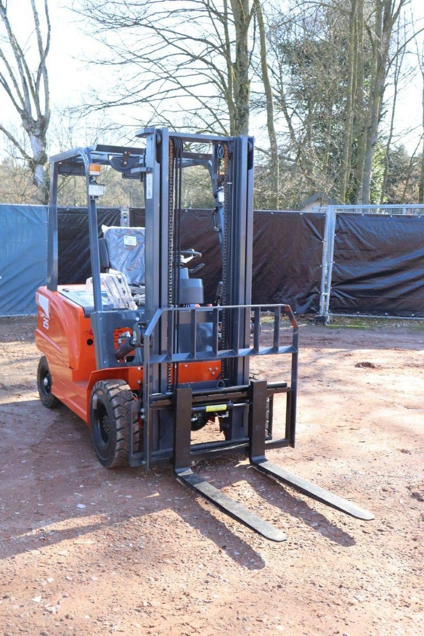 Frontstapler типа Sonstige Machpro MP-E2.5, Neumaschine в Antwerpen (Фотография 8)