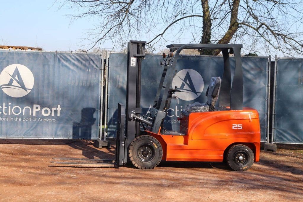 Frontstapler типа Sonstige Machpro MP-E2.5, Neumaschine в Antwerpen (Фотография 1)