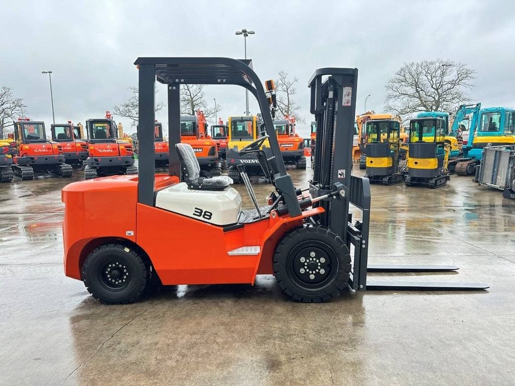 Frontstapler of the type Sonstige Machpro MP-L38, Neumaschine in Antwerpen (Picture 4)