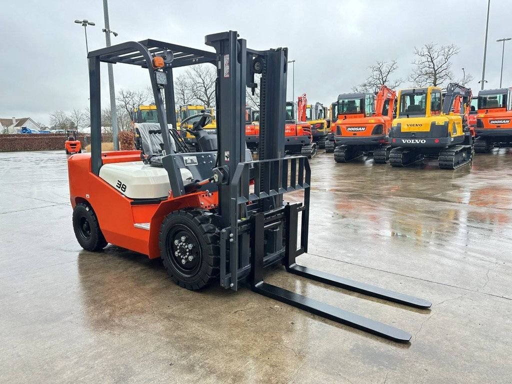 Frontstapler of the type Sonstige Machpro MP-L38, Neumaschine in Antwerpen (Picture 3)