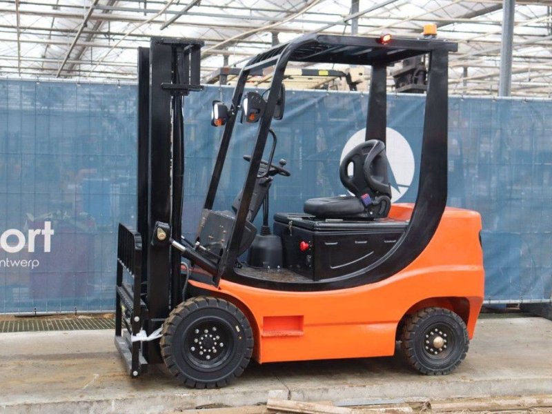 Frontstapler του τύπου Sonstige Nycheki CPD-20, Neumaschine σε Antwerpen (Φωτογραφία 1)