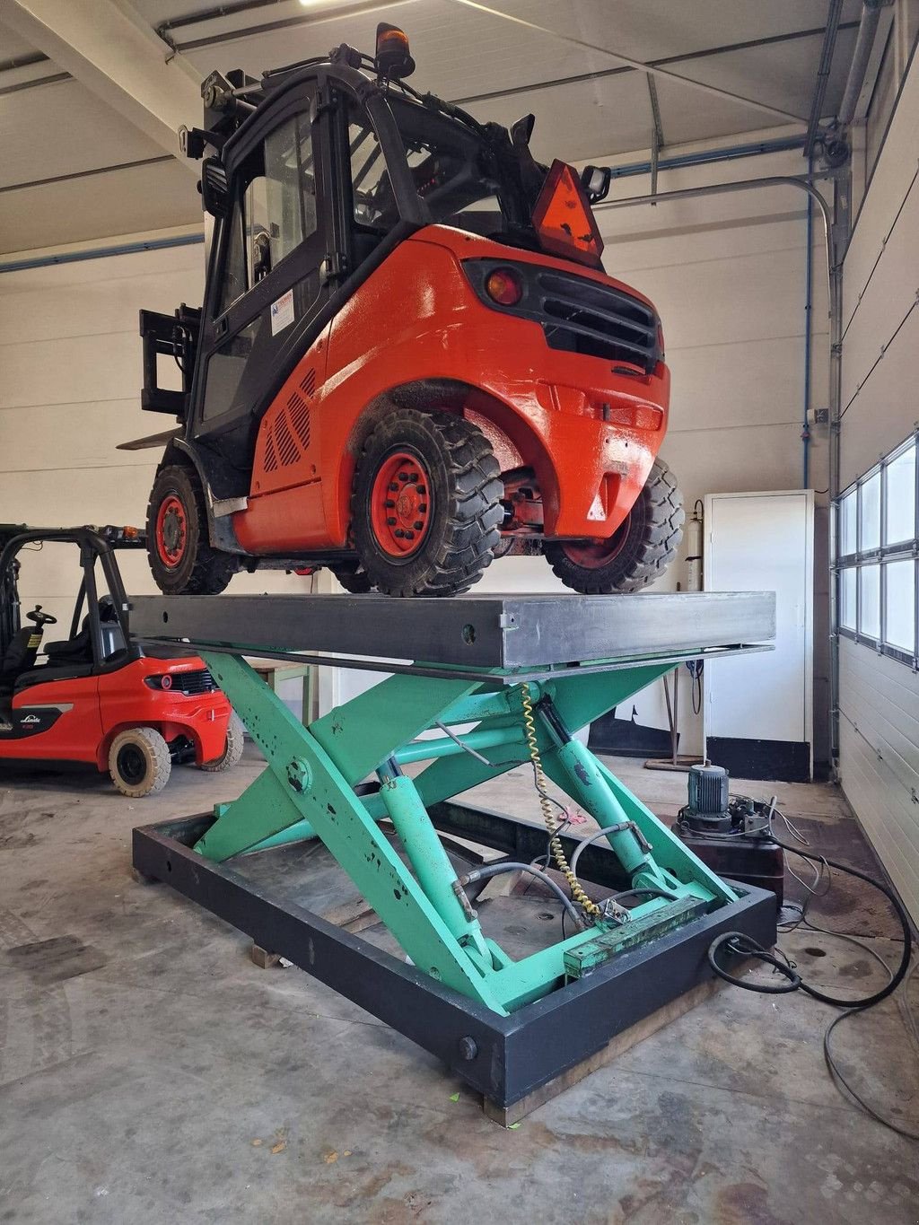 Frontstapler of the type Sonstige Onbekend, Gebrauchtmaschine in Antwerpen (Picture 2)