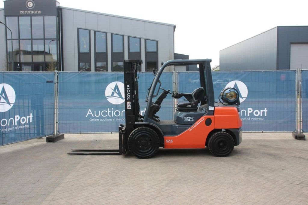 Frontstapler tipa Sonstige Onbekend, Gebrauchtmaschine u Antwerpen (Slika 2)