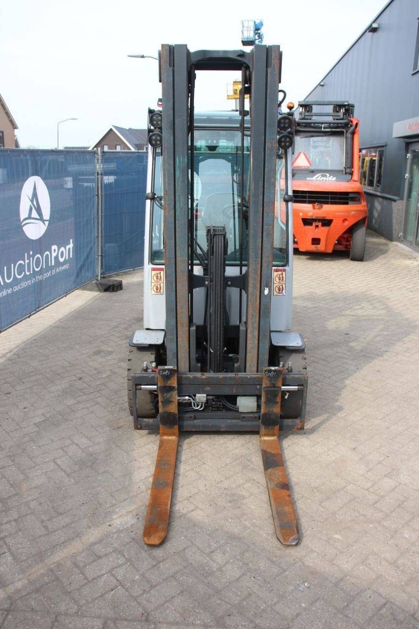 Frontstapler des Typs Sonstige Onbekend, Gebrauchtmaschine in Antwerpen (Bild 8)