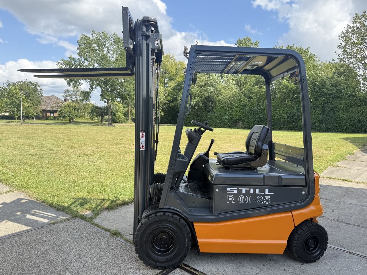 Frontstapler typu Sonstige Overige, Gebrauchtmaschine v Hoenzadriel (Obrázek 1)