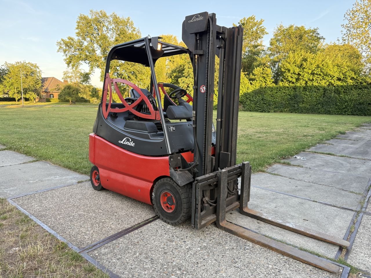 Frontstapler of the type Sonstige Overige, Gebrauchtmaschine in Hoenzadriel (Picture 8)