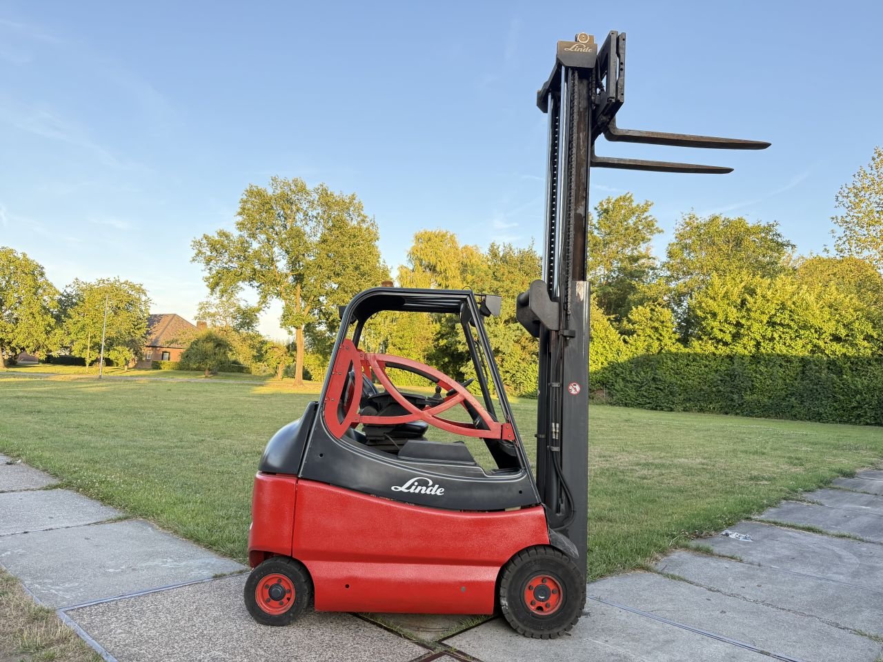 Frontstapler of the type Sonstige Overige, Gebrauchtmaschine in Hoenzadriel (Picture 4)